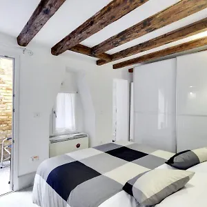 Apartment Cozy Up To 4 In Biennale Giardini By Bricola Venice