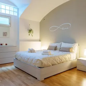 Apartment Centro Storico Duomo A 5 Minuti Wifi Netflix Milan